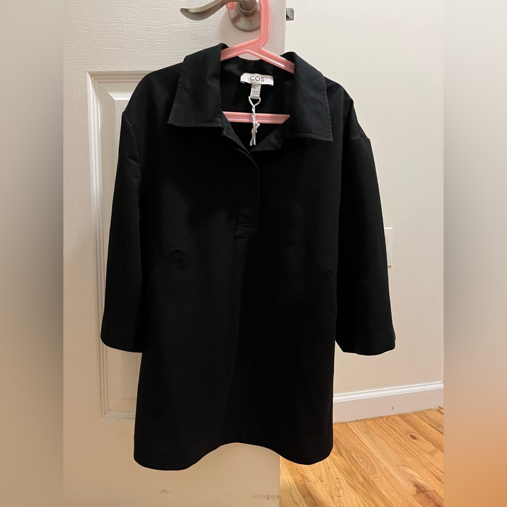 COS Women's modest Black elegant tshirt